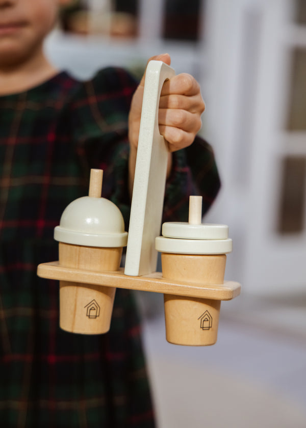 Cafetière et accessoires en bois