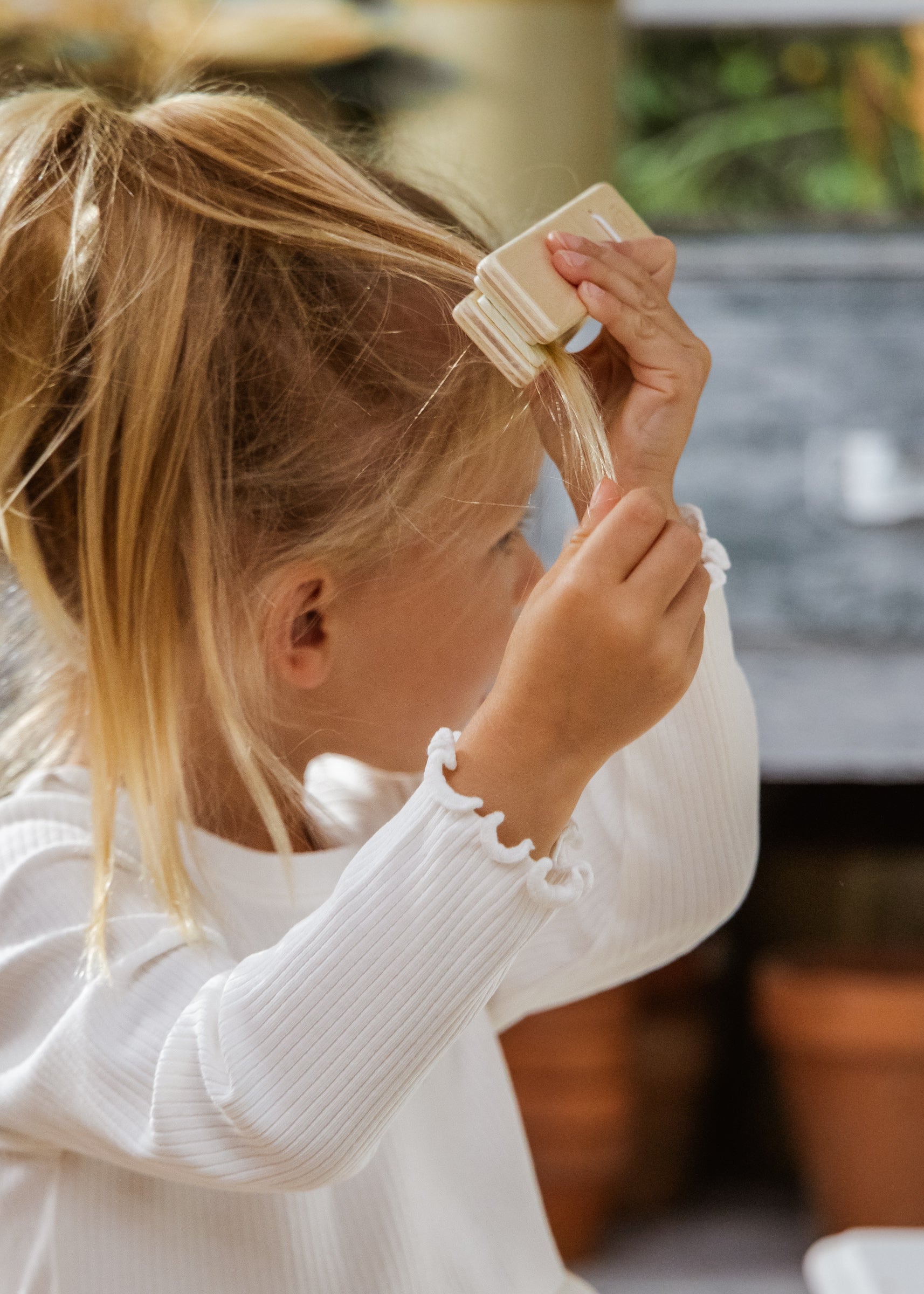 Image of Ensemble de station beauté en bois & accessoires