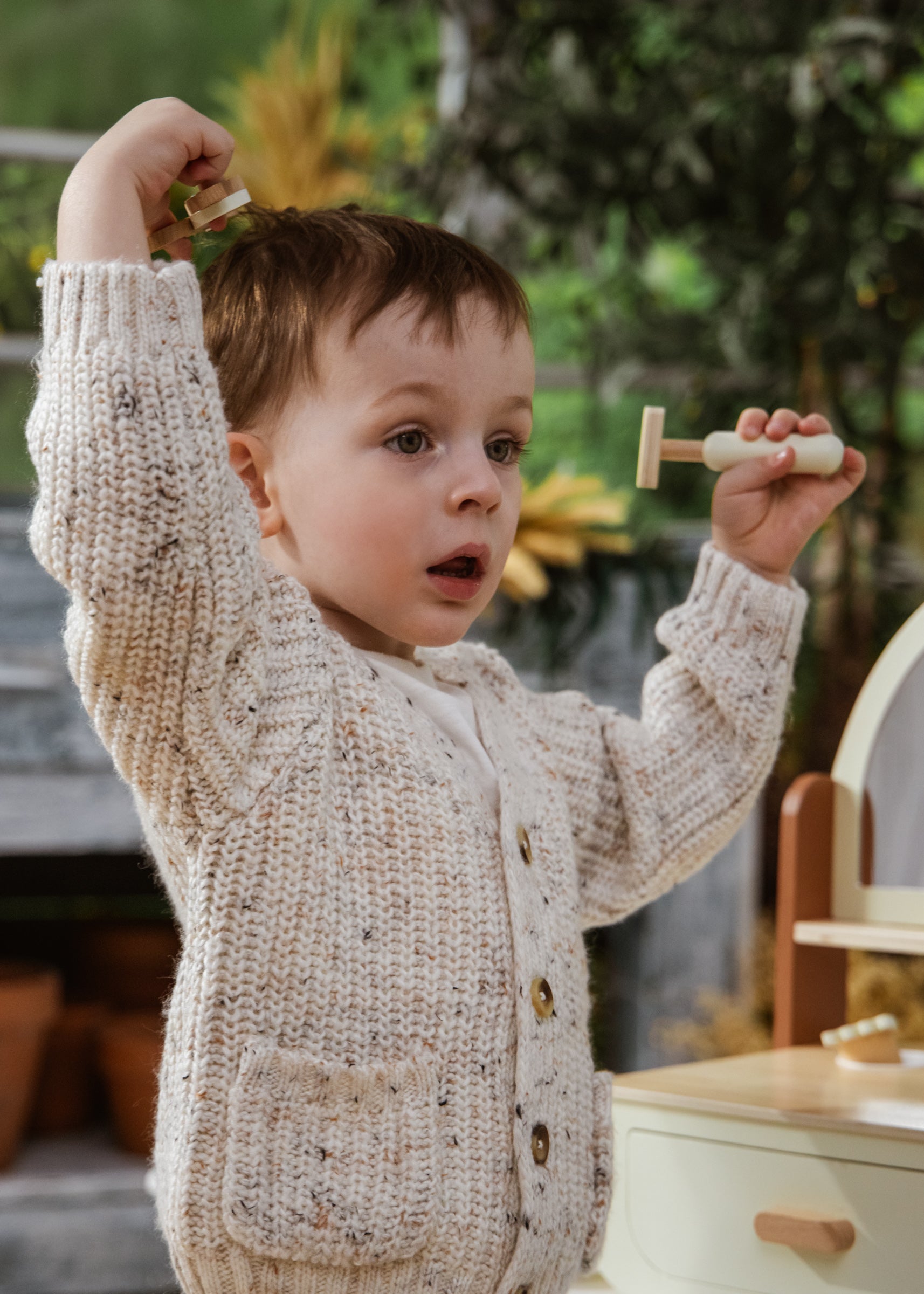 Image of Ensemble de station beauté en bois & accessoires