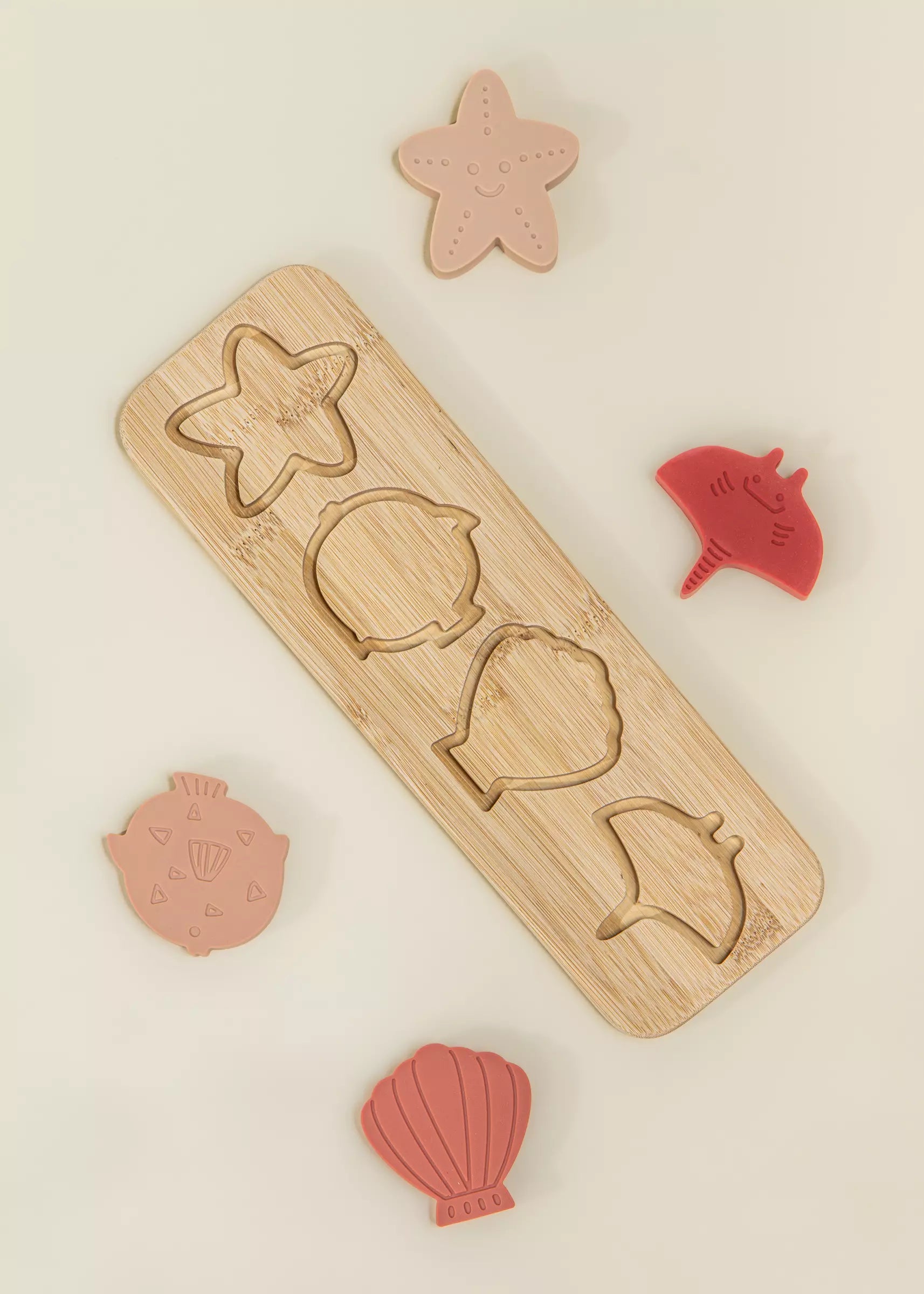 Image of Silicone Puzzle on Wooden Plate - Ocean