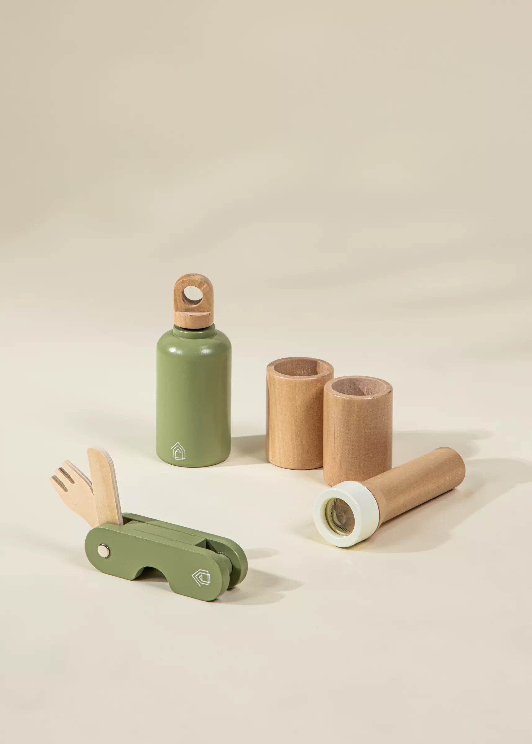 Image of Ensemble de jeu de camping en bois