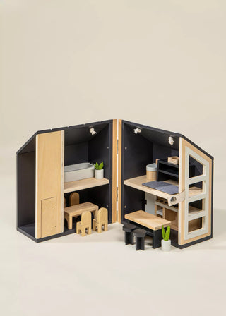 Maison de poupée en bois à emporter