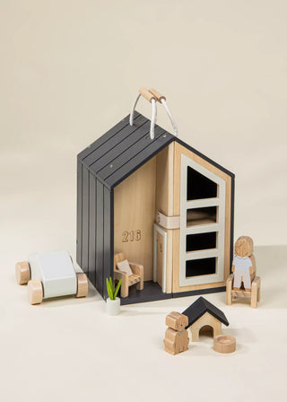 Maison de poupée en bois à emporter