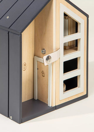 Maison de poupée en bois à emporter