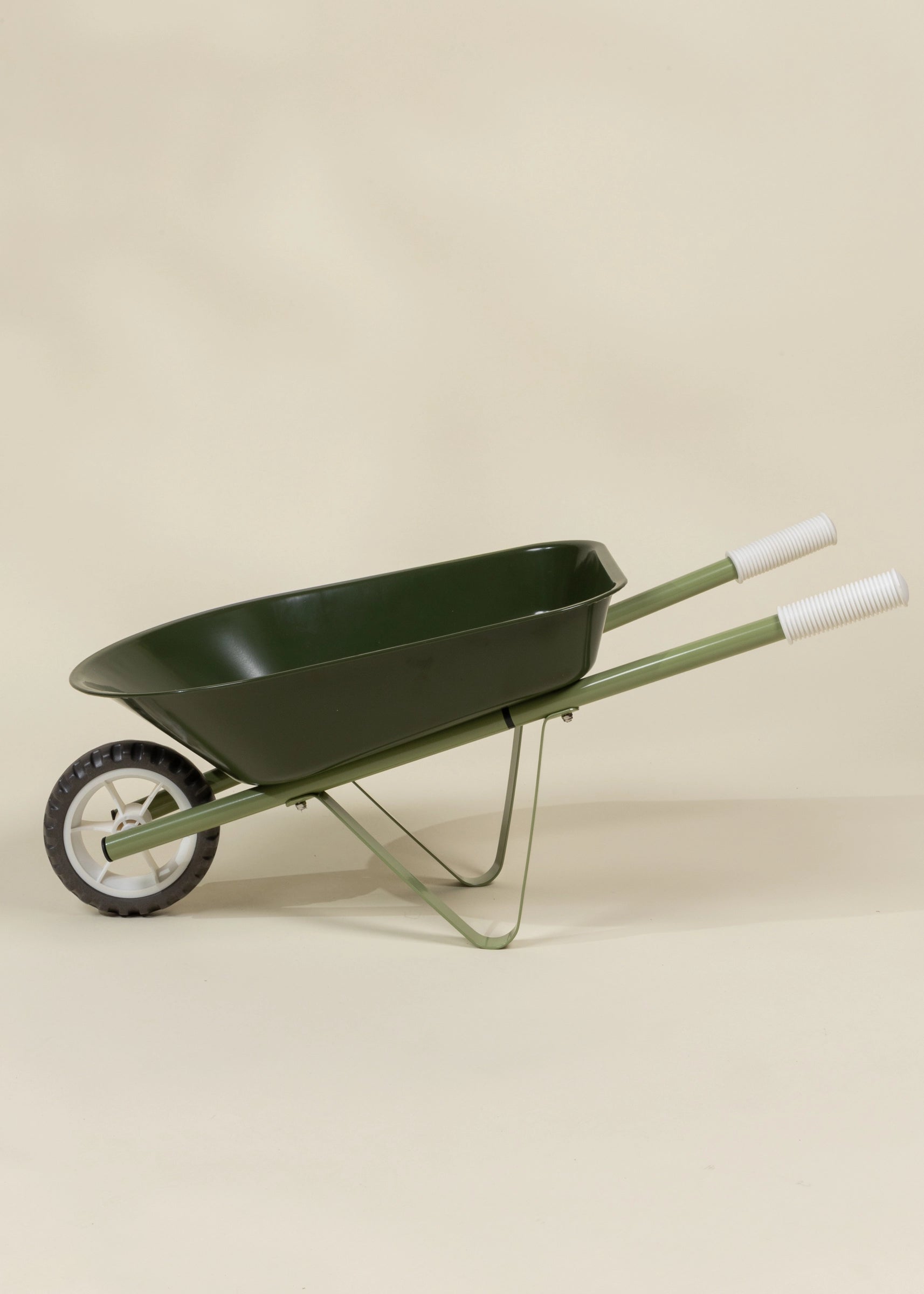 Image of Heritage Wheelbarrow – Liane