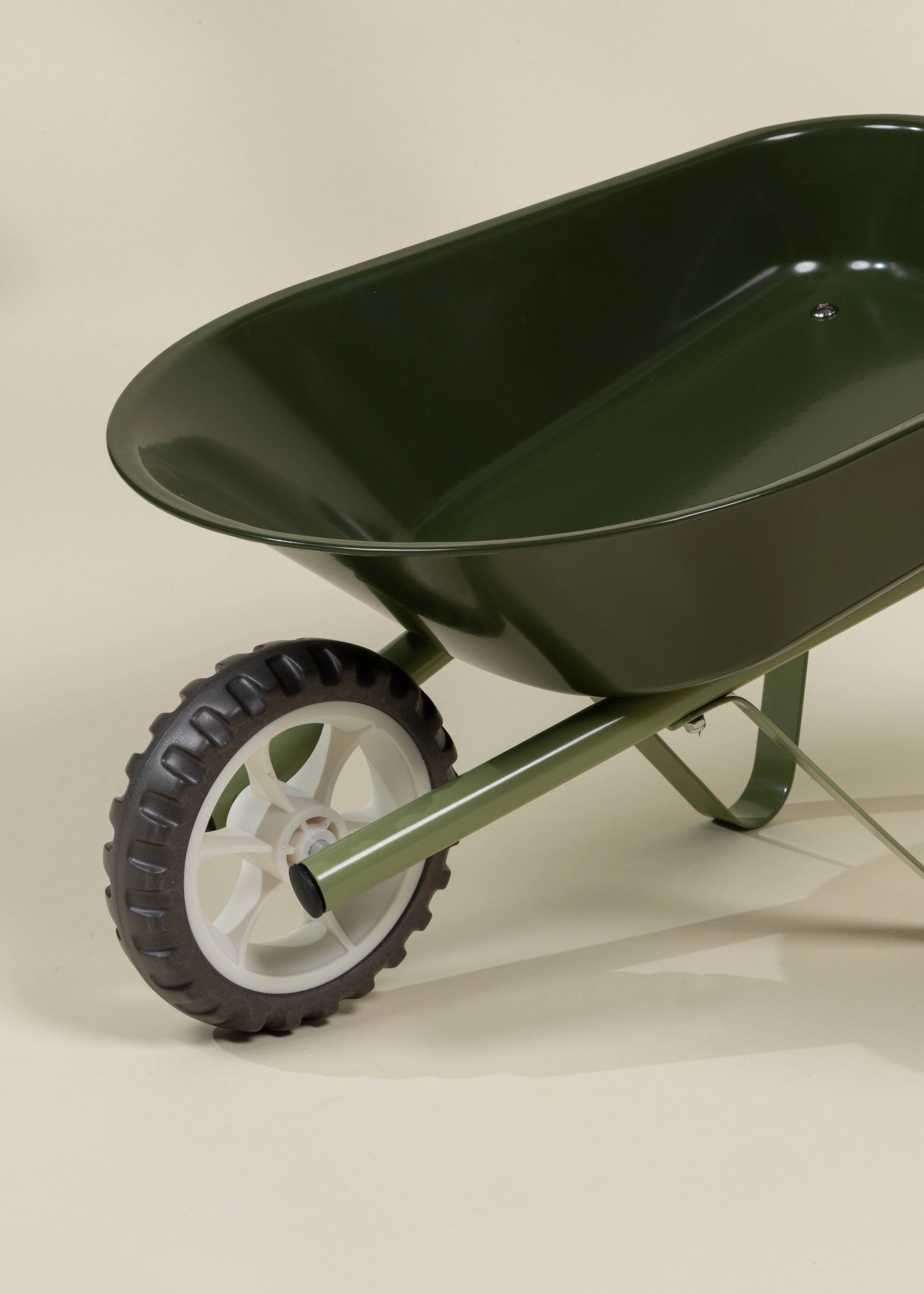 Heritage Wheelbarrow – Liane