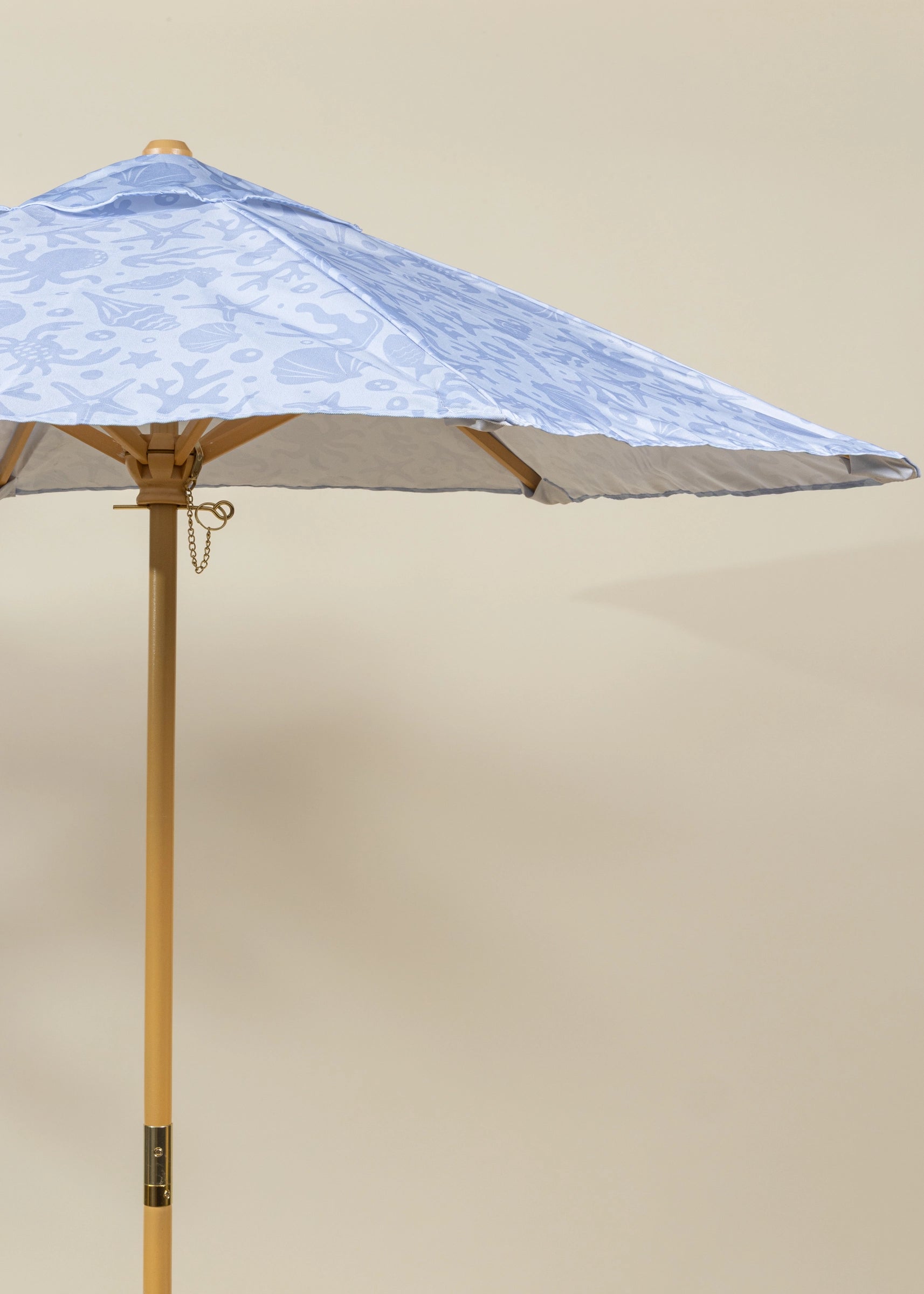 Kids’ Patio Set 4 Chairs and Parasol–Under the Sea