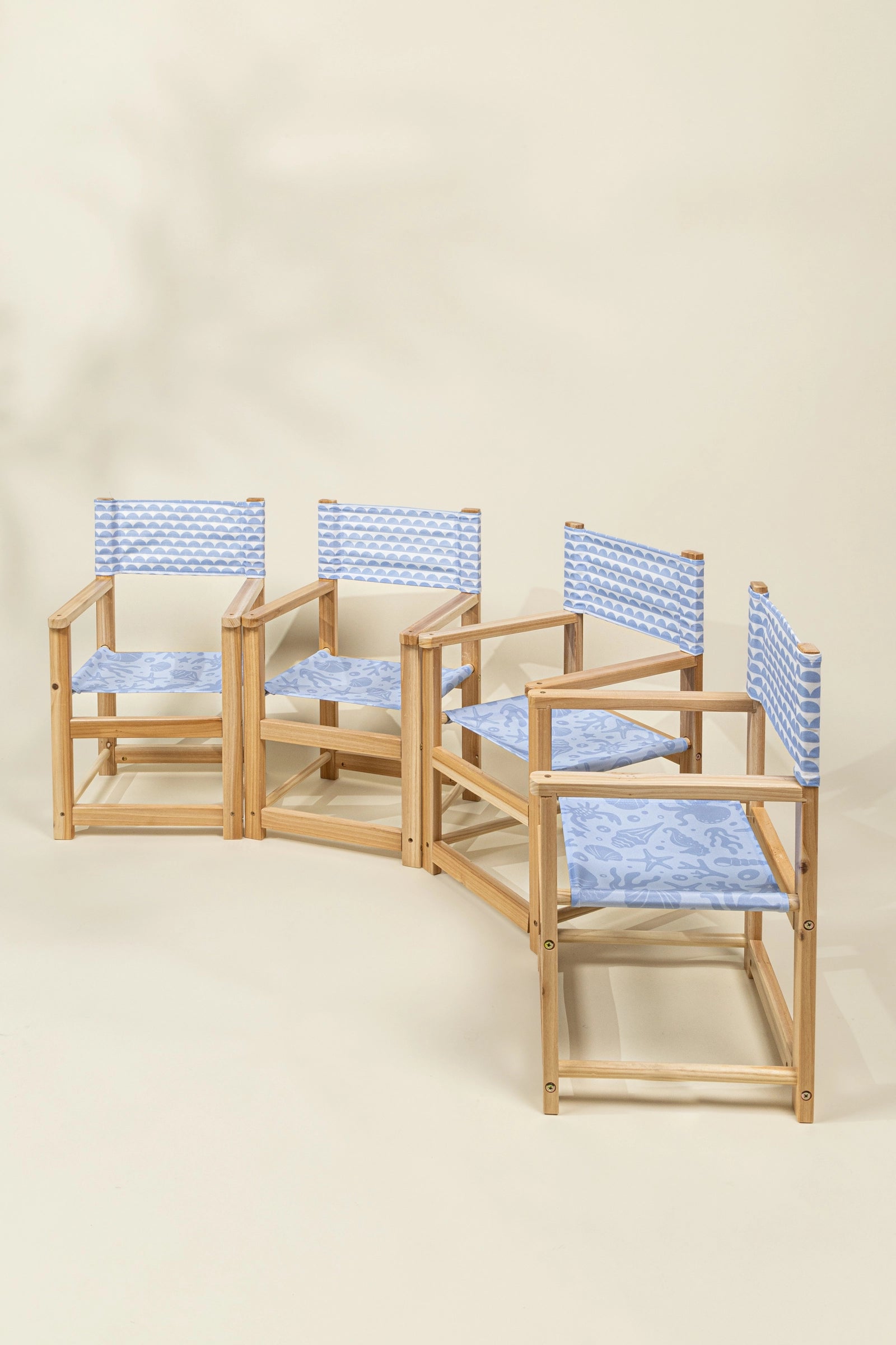 Kids’ Patio Set 4 Chairs and Parasol–Under the Sea