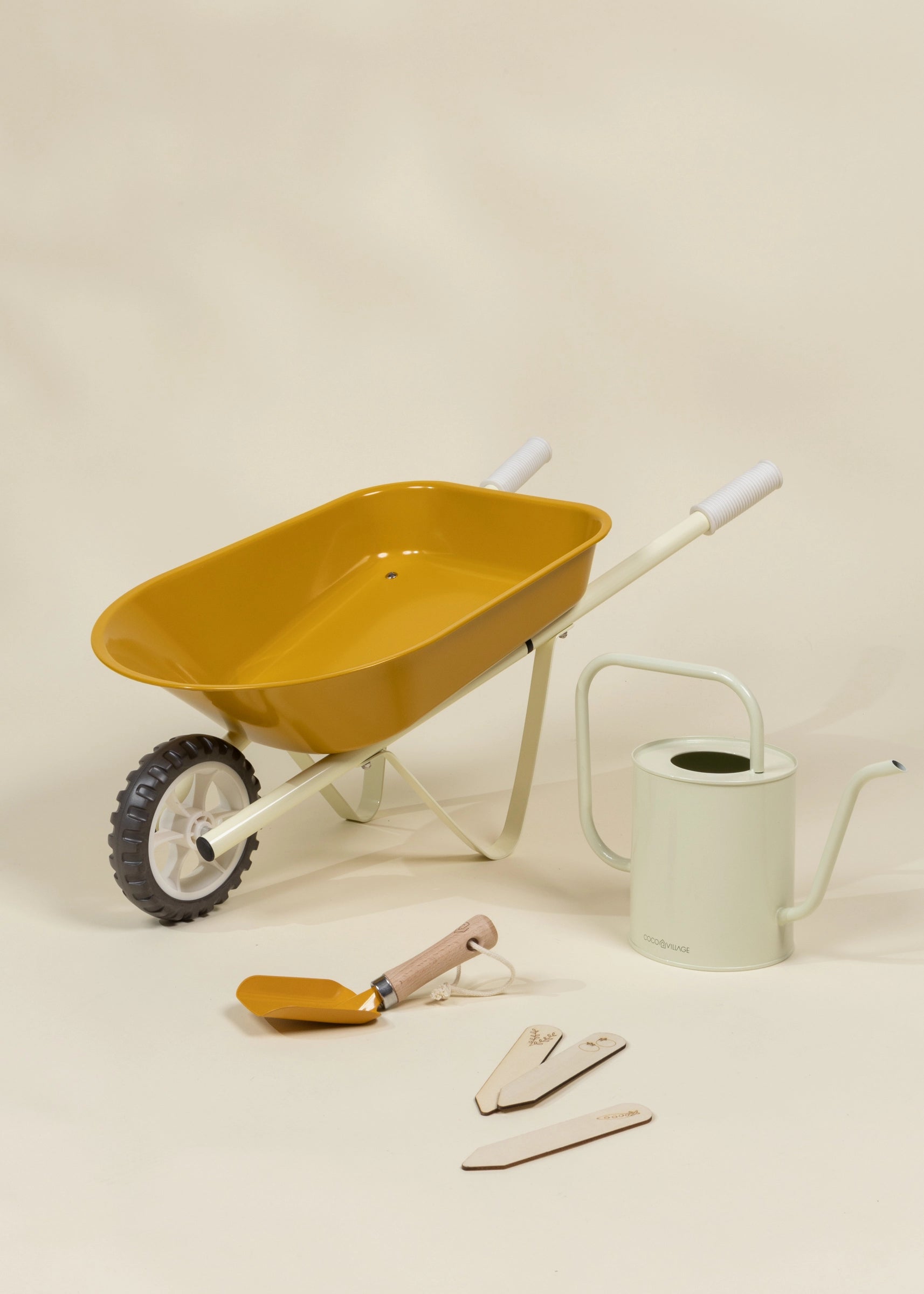 Heritage Wheelbarrow – Goldfish