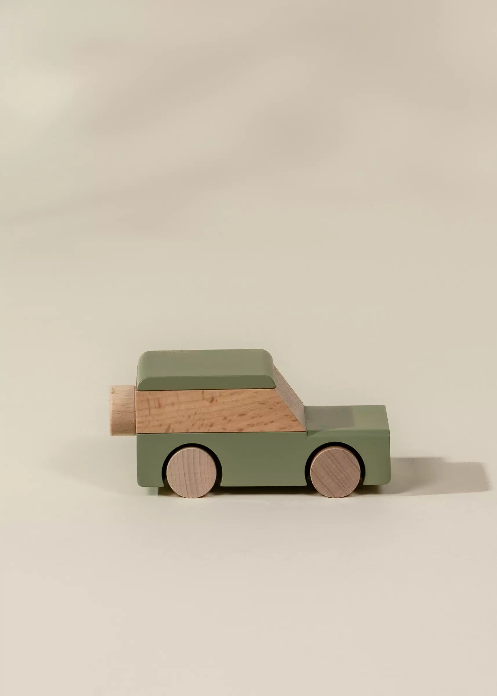 Image of Véhicule en bois – Tout-terrain