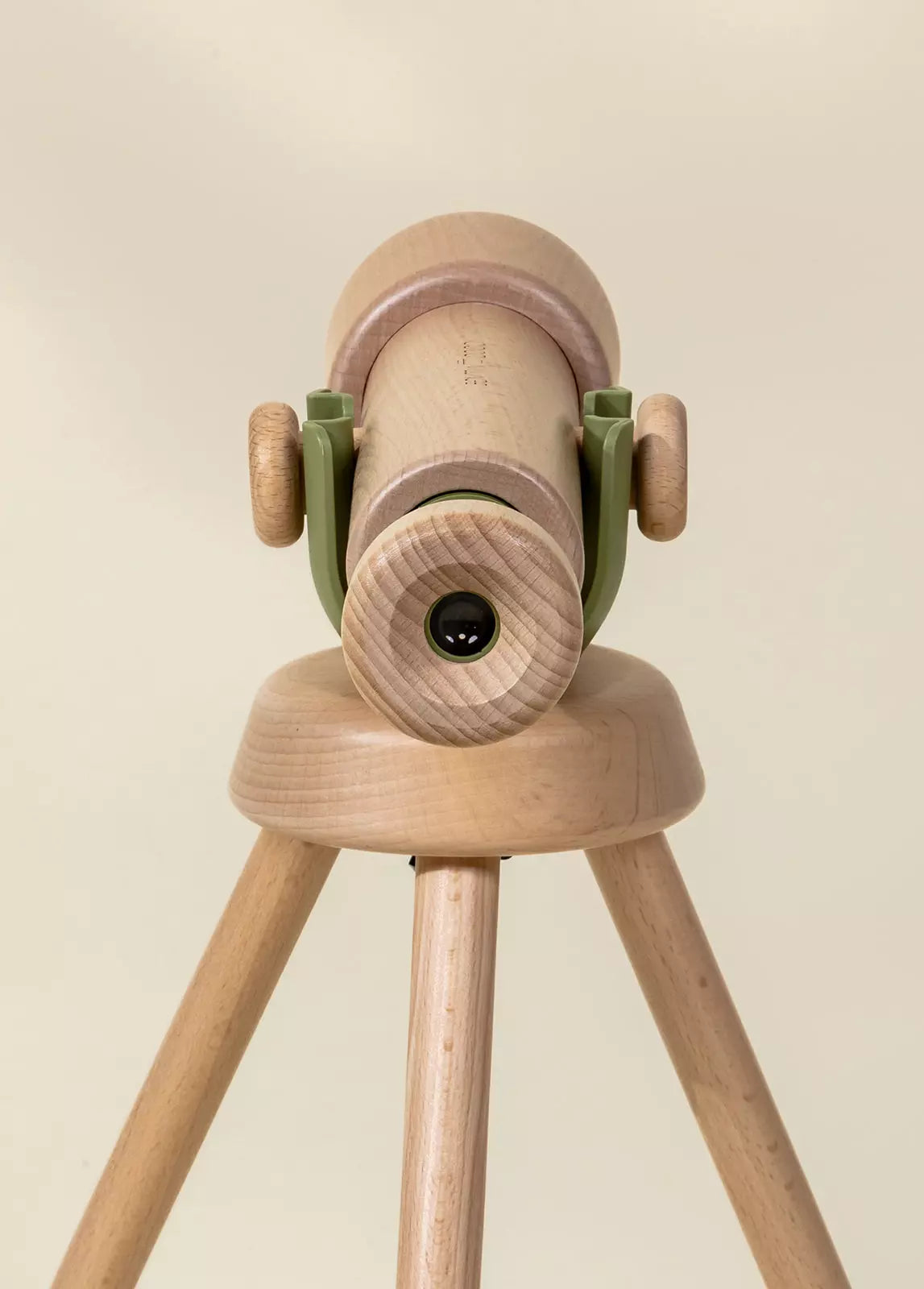 Wooden Tripod Telescope – 15x Zoom