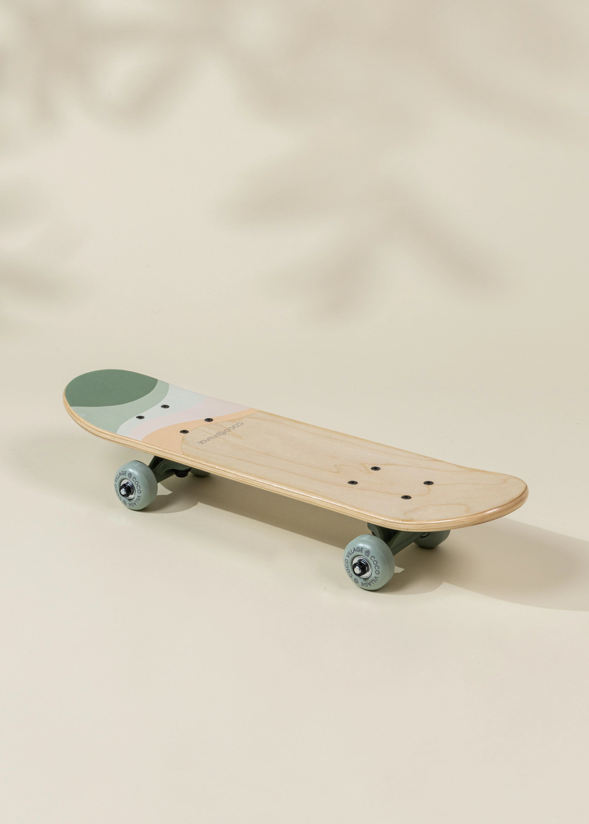 Kids’ Wooden Classic Skateboard – Rolling Frogs