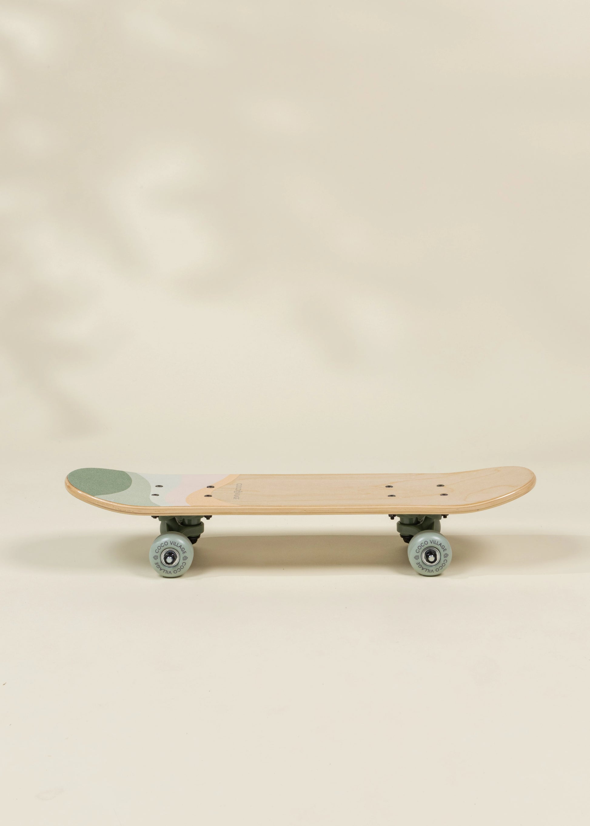 Kids’ Wooden Classic Skateboard – Rolling Frogs
