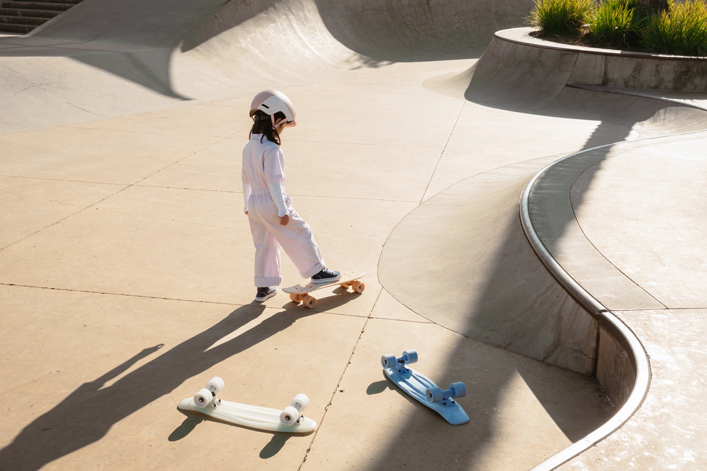 Image of Kids’ Pintail Cruiser Skateboard–Glow in the Dark