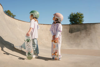 Kids’ Wooden Classic Skateboard – Rolling Frogs