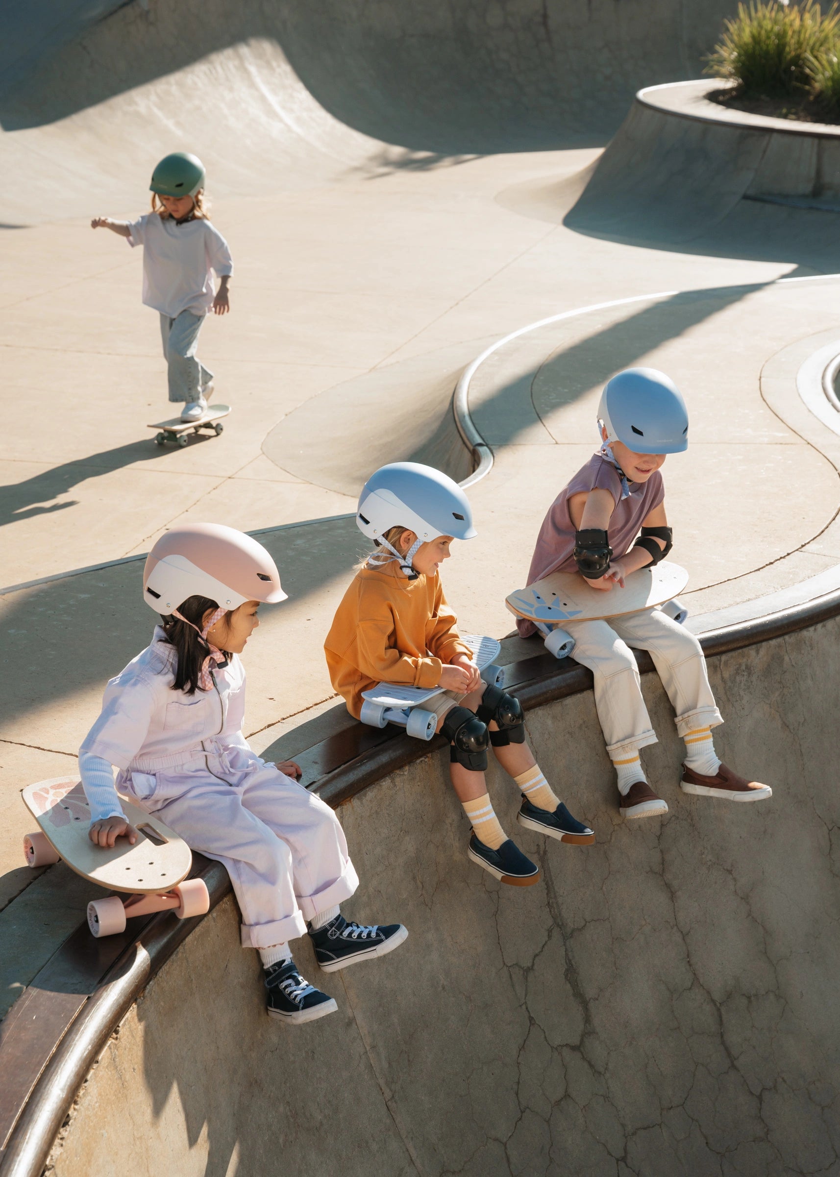 Image of Kids’ Pintail Cruiser Skateboard–Grapefruit Marble