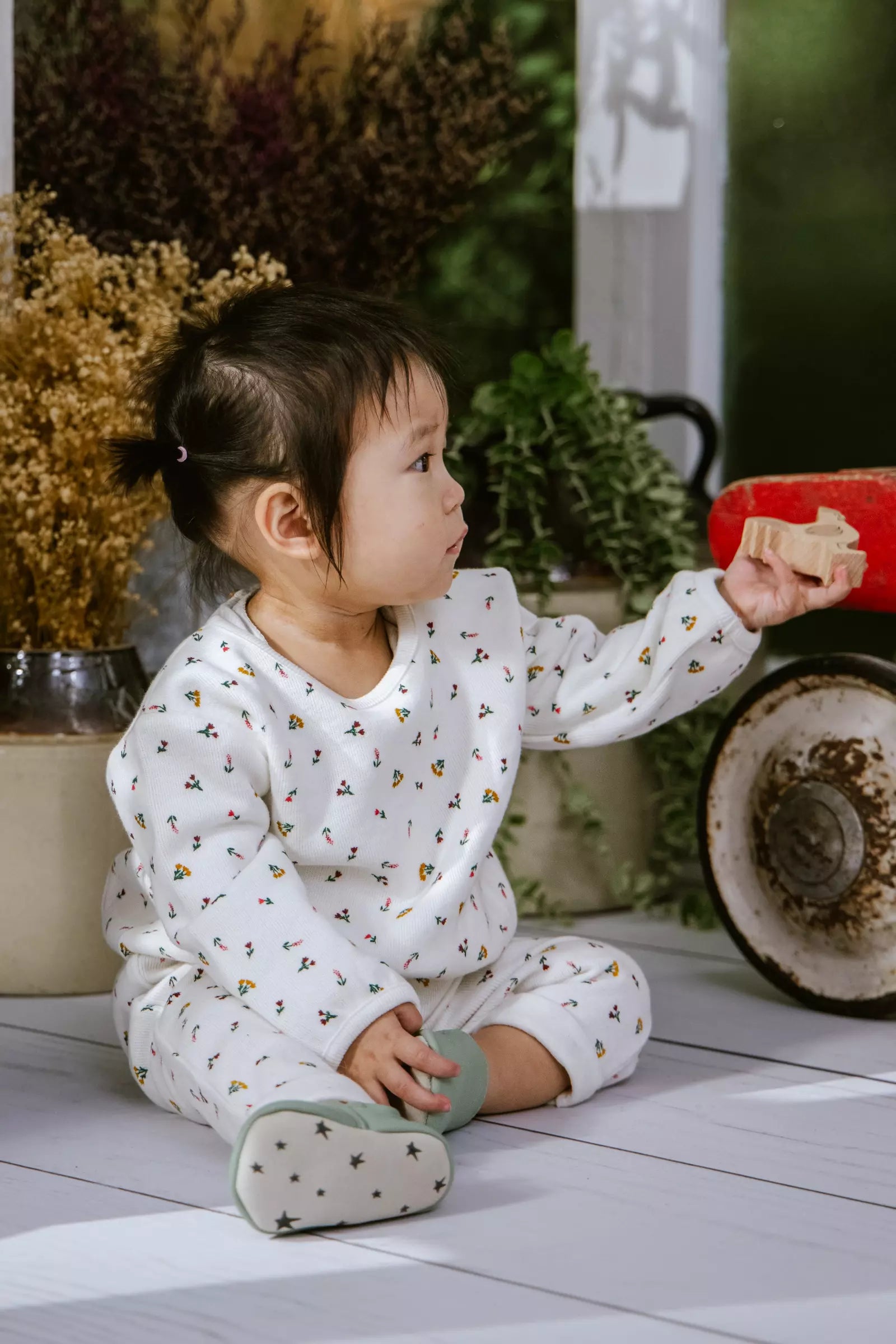 Image of Crew Graphic Top White 0-3m