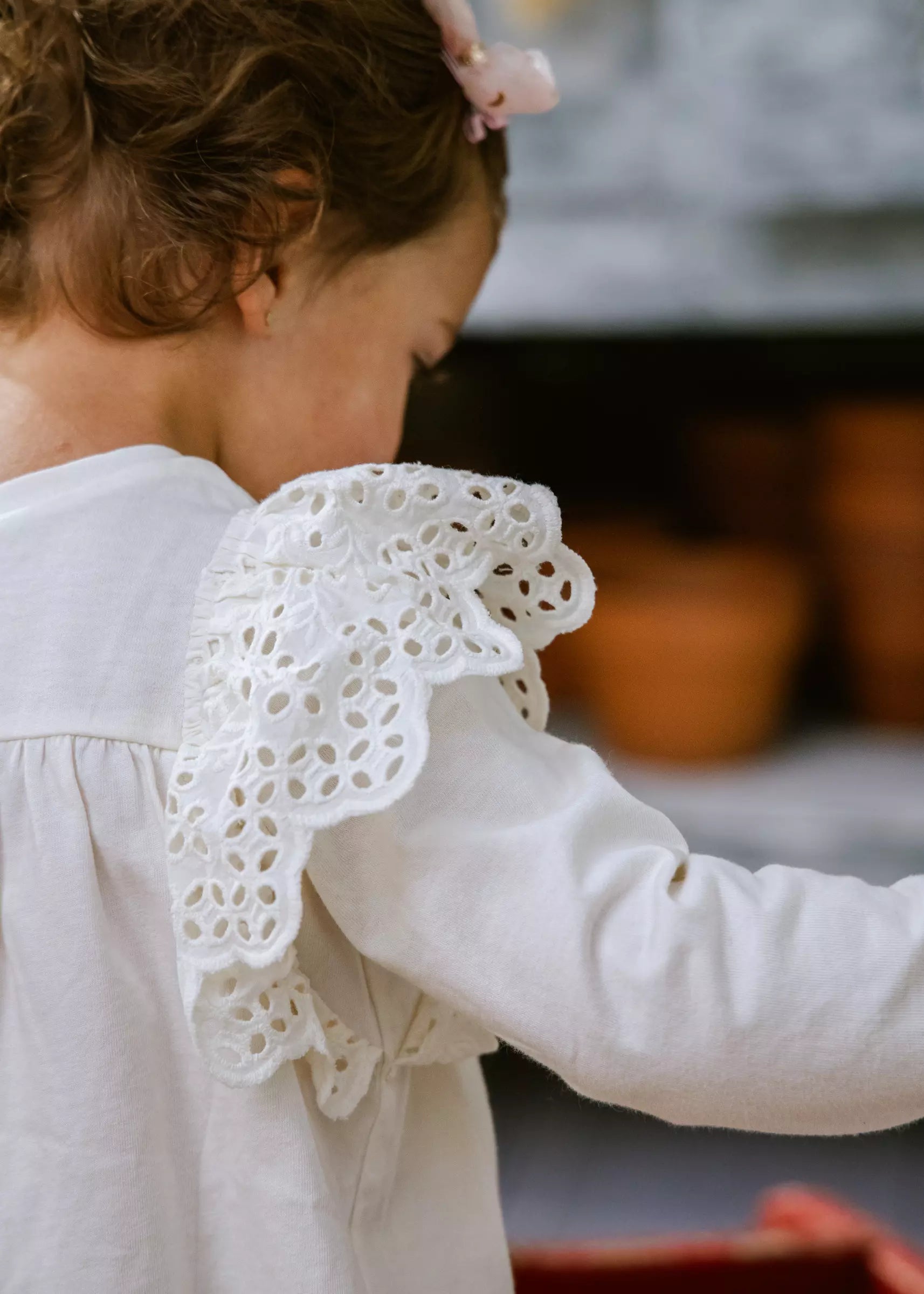 Image of Ruffle Shoulder Tee Black 9-12m