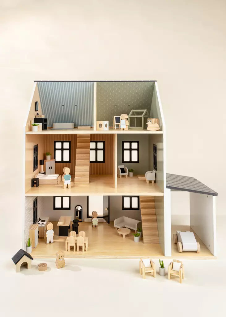 Wooden Doll House – Coco Village