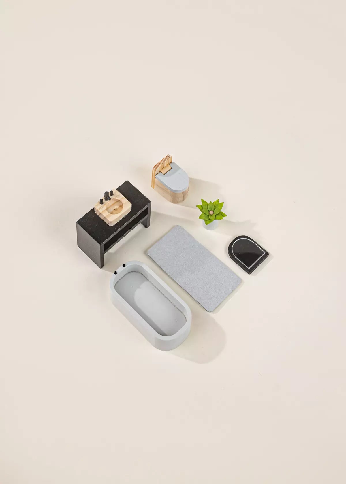 Image of Wooden Doll House Bathroom Furniture (6pcs)