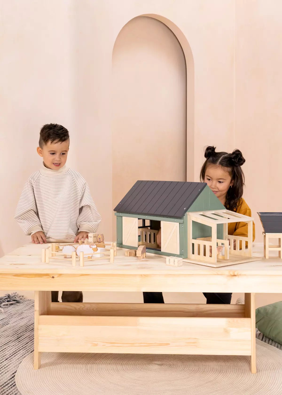 Image of Wooden Farm & Accessories Set