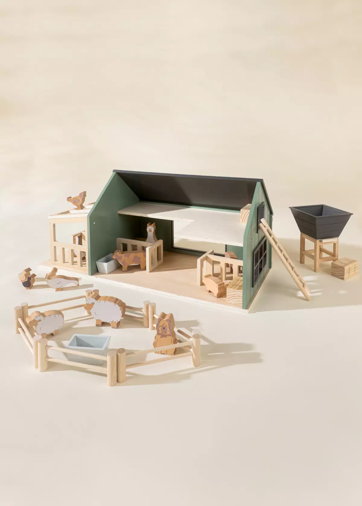 Image of Wooden Farm & Accessories Set