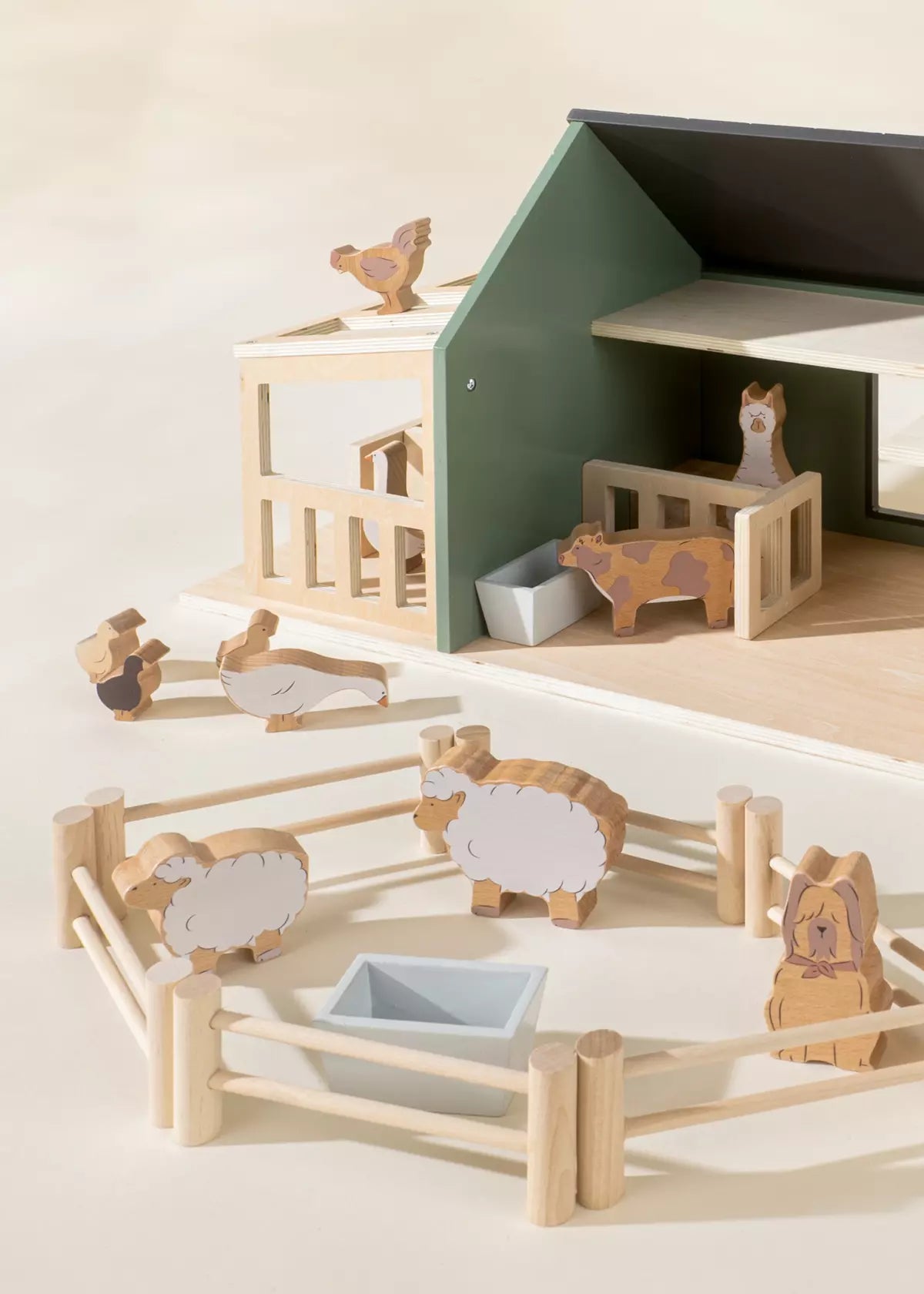 Image of Wooden Farm & Accessories Set