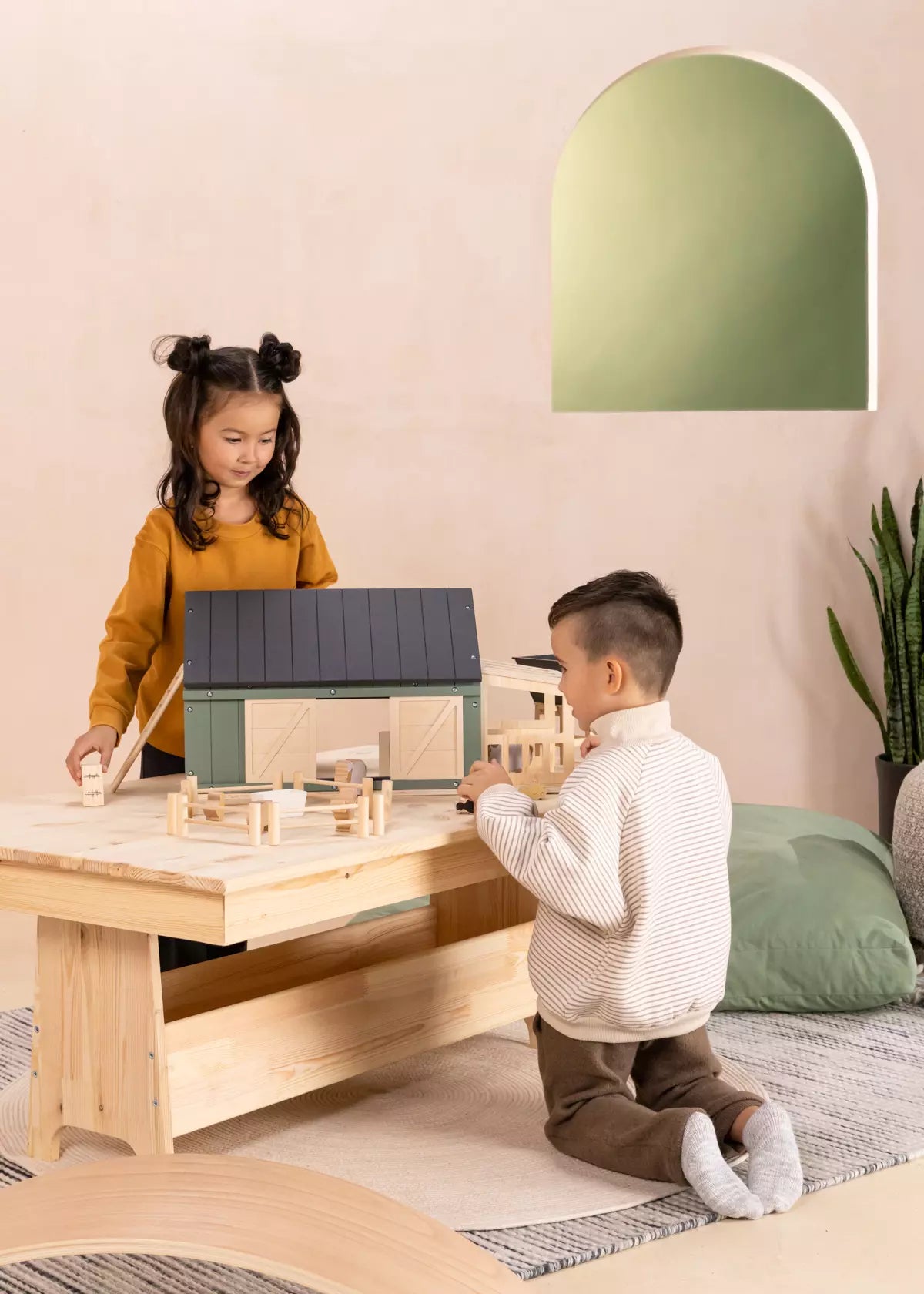 Image of Wooden Farm & Accessories Set