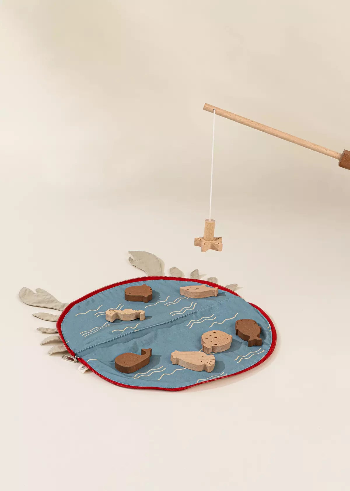 Craftycrocodile Miniature Fishing Pole with Fish