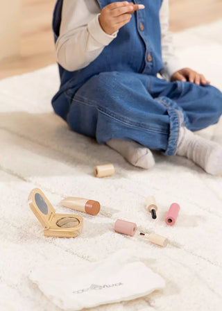 Ensemble de maquillage en bois